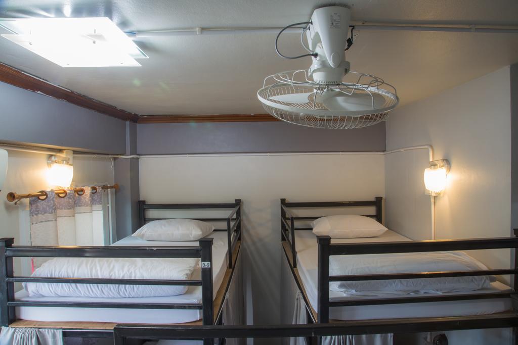 Cassette Hostel Чиангмай Екстериор снимка