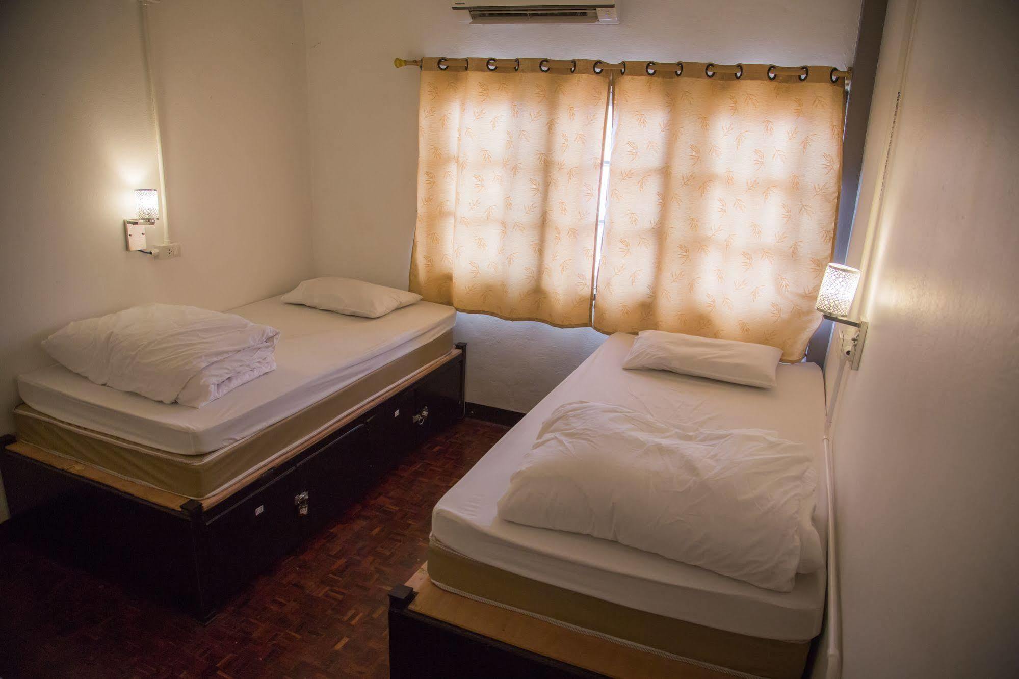 Cassette Hostel Чиангмай Екстериор снимка