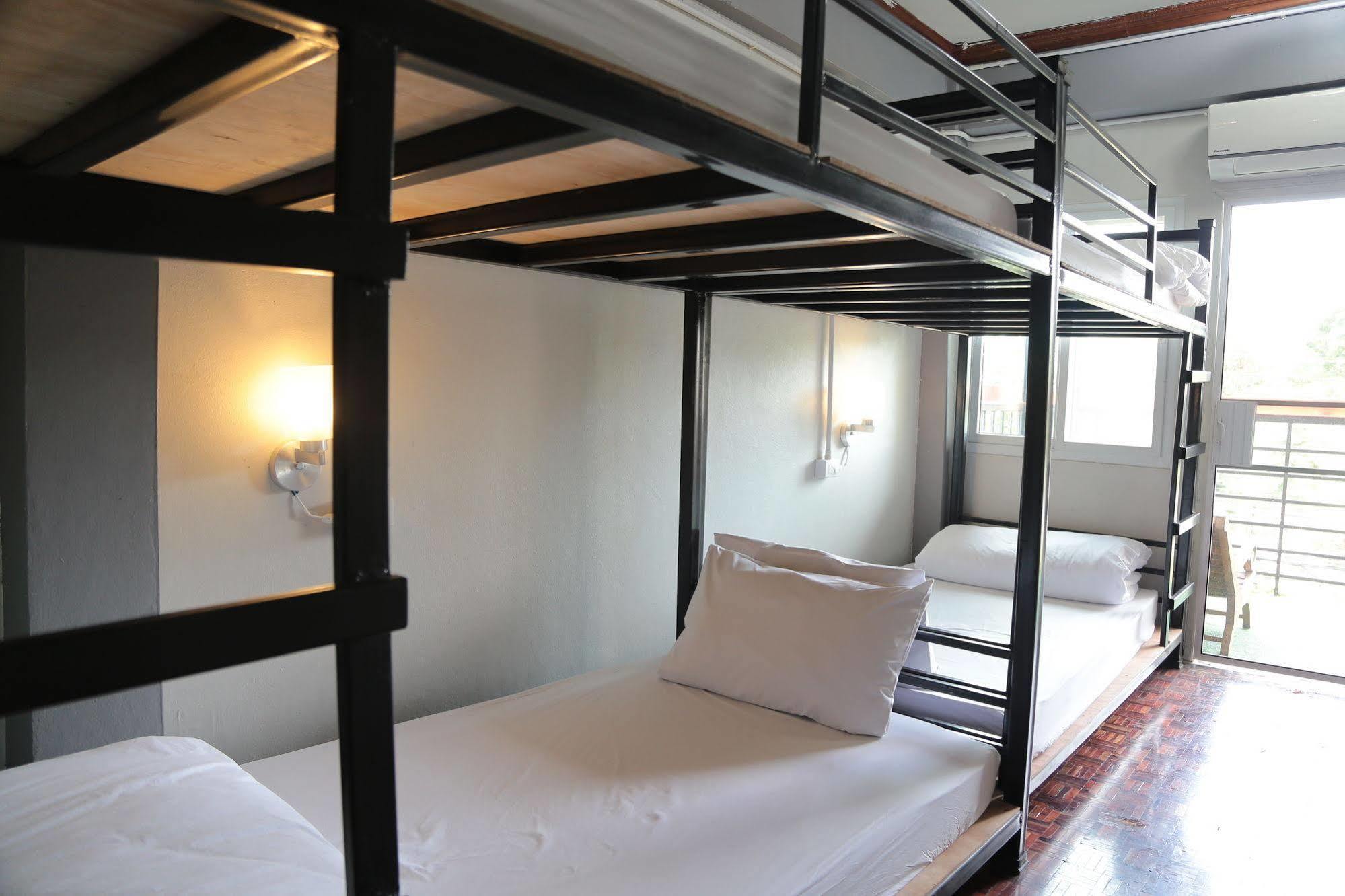 Cassette Hostel Чиангмай Екстериор снимка