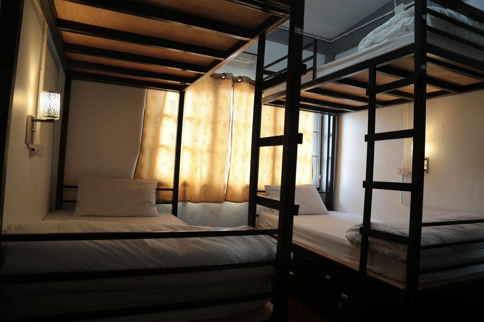 Cassette Hostel Чиангмай Екстериор снимка