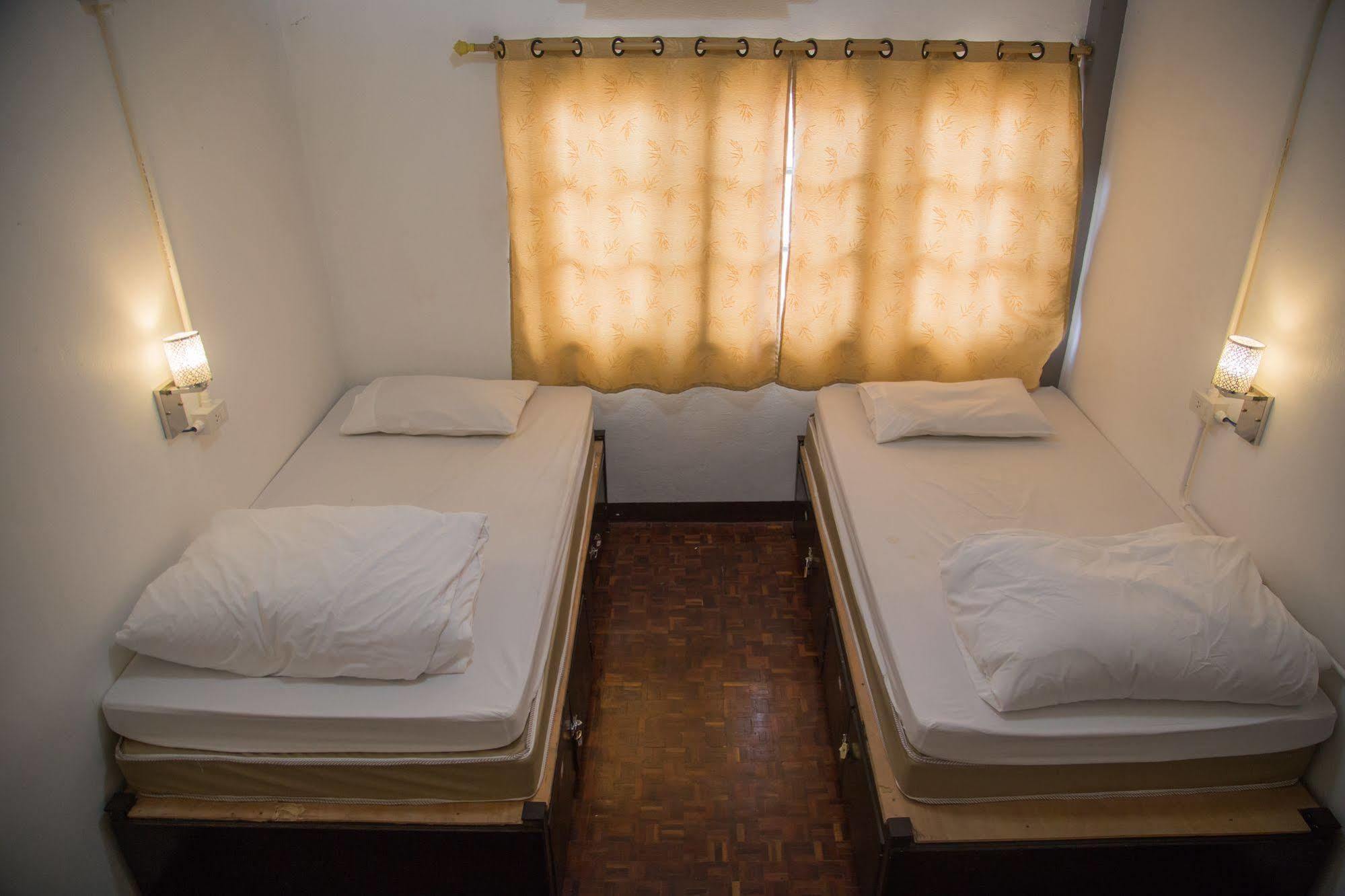 Cassette Hostel Чиангмай Екстериор снимка