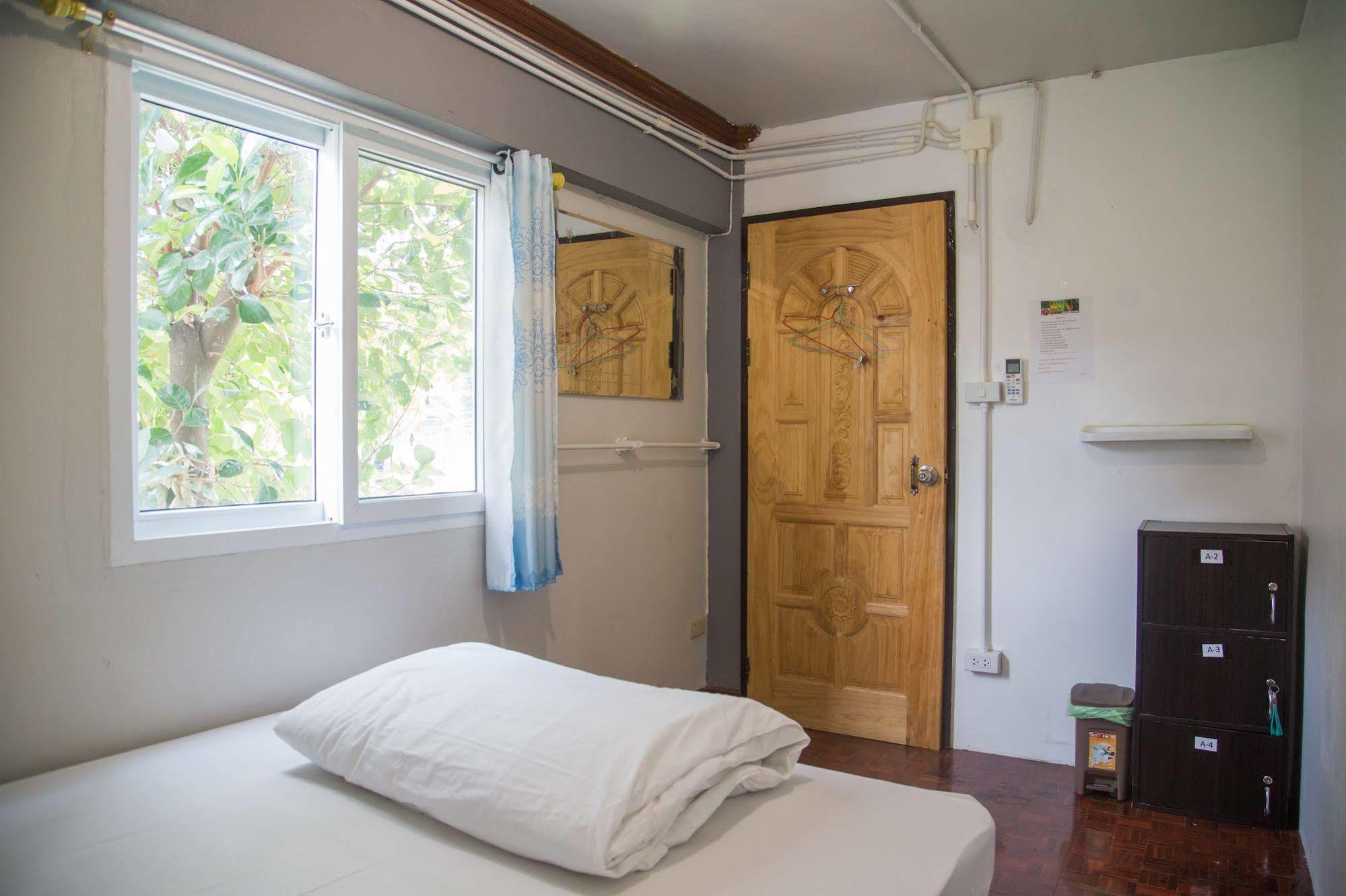 Cassette Hostel Чиангмай Екстериор снимка